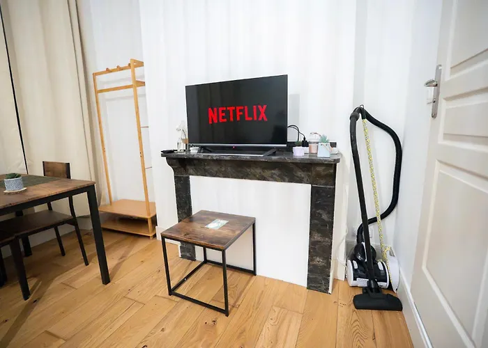 Charming Elegant - Downtown - Af Apartman